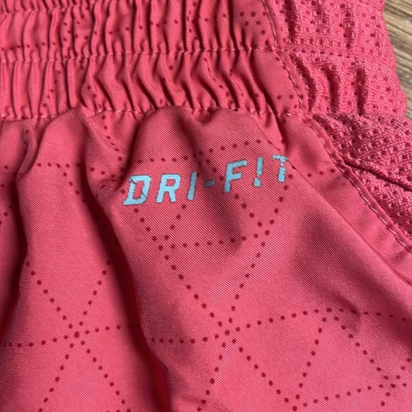Nike. Pink athletic shorts. Size Small. - Picture 2 of 4